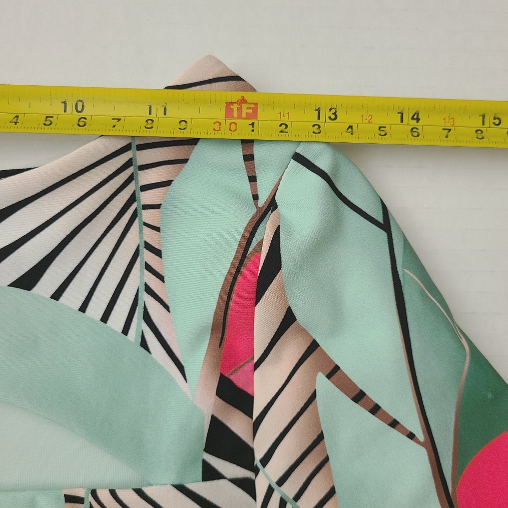 CALIA Swim Long Sleeve Crop Top Rashguard Desert Flora Agave Leaf Sz XS NWOT - Picture 11 of 12